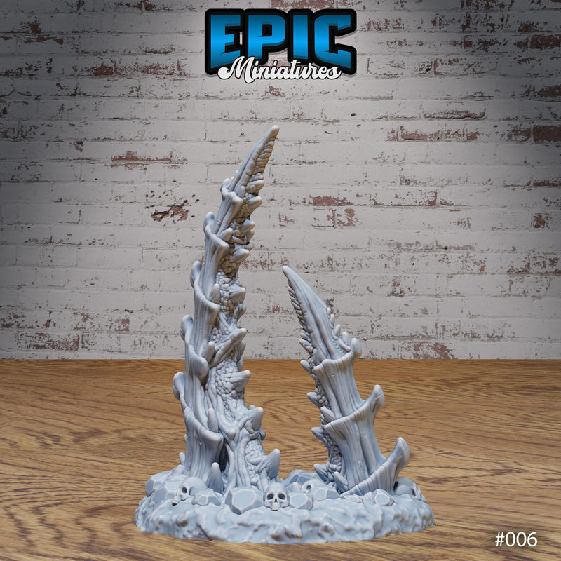 Bone Spikes - Only-Games