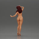 Naked girl posing attractively - Only-Games