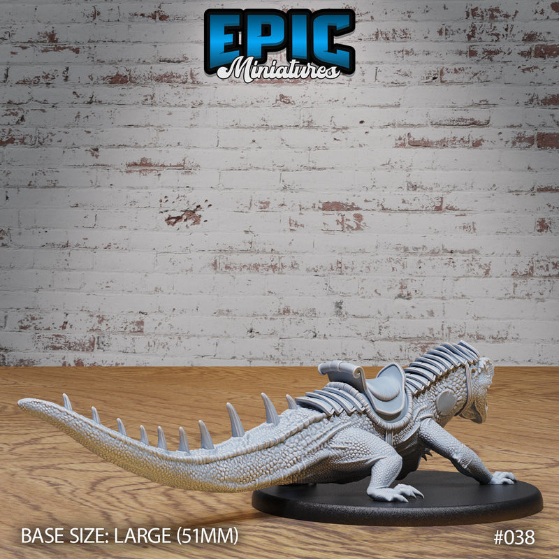 Giant Reptile Mount Attacking - Only-Games