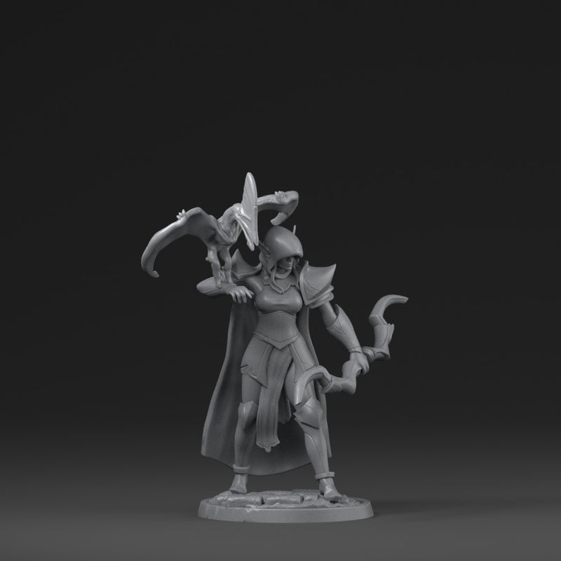 Commander Elf woman with mascot - Only-Games