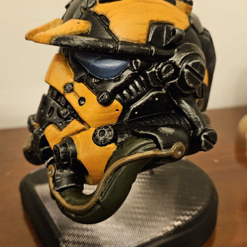 Cyberpunked Stromtrooper helm - storm trooper competition - Only-Games