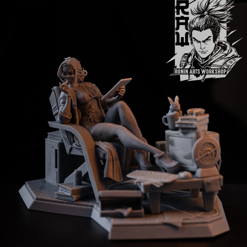 Suchin Pin Up - 75 and 120mm - STL only - Only-Games