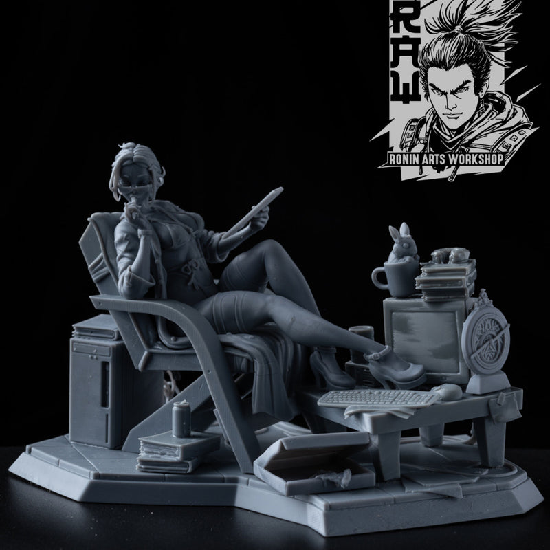 Suchin Pin Up - 75 and 120mm - STL only - Only-Games