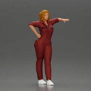 woman in jumpsuit leaning pointing forward ready for action - Only-Games