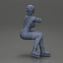 Roller skater in pink outfit performs balanced squat arms crossed - Only-Games