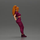 Confident woman in purple sportswear and sunglasses leaning on the car stylishly - Only-Games