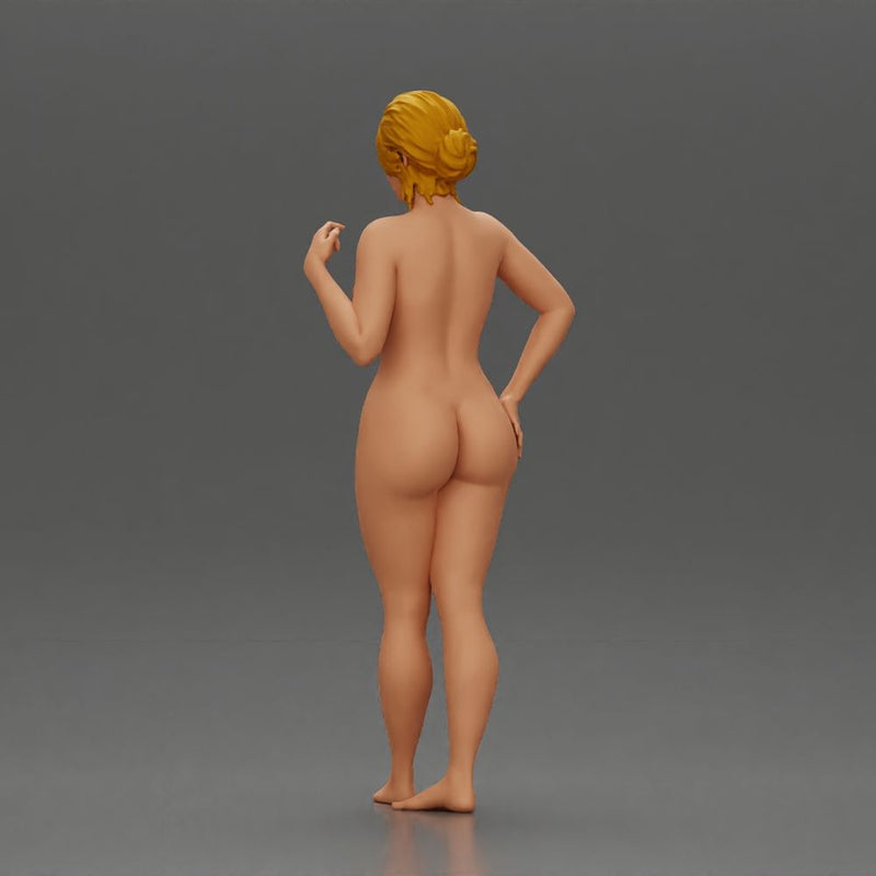 Naked woman posing barefoot - Only-Games