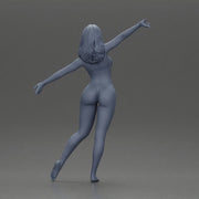 Naked Golden dancer spins gracefully - Only-Games