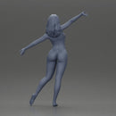 Naked Golden dancer spins gracefully - Only-Games