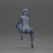 Naked dancer sitting stylishly on parked car - Only-Games