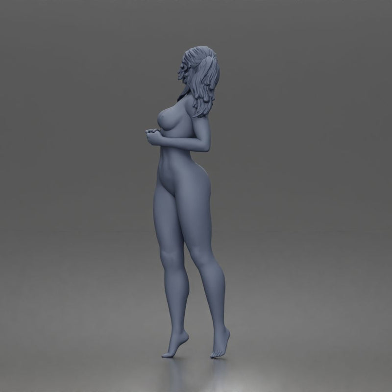 naked confidente Woman Posing