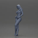 Naked woman posing with crossed legs - Only-Games