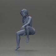 Naked dancer sitting stylishly on parked car - Only-Games