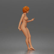 Naked girl leaning on car enjoying a calm - Only-Games