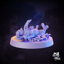 Displacer Beast Kitten – Playing in the Grass - Only-Games