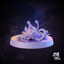 Displacer Beast Kitten – Playing in the Grass - Only-Games