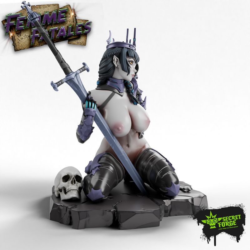 [Lady Death]  Seductive Gothic Girl Undead Warrior Queen, Pinup Fantasy Miniature Goth Girl
