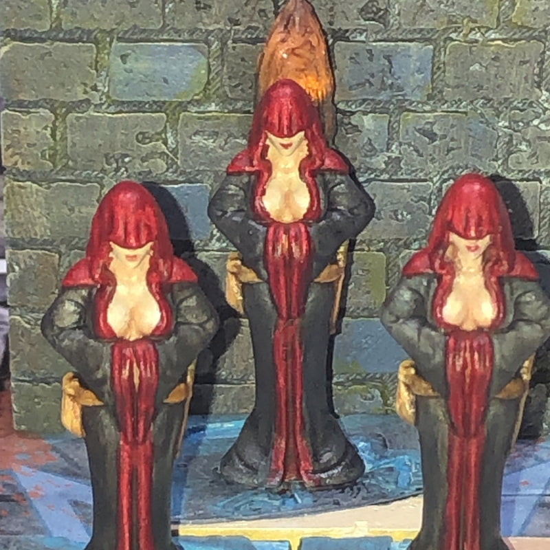 Female Cultists - 4 Models - PRESUPPORTED - Hell Hath no Fury - 32mm scale
