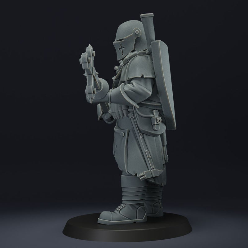 Trench Soldier with cross-maul
