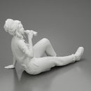 Tired woman mechanic sitting and drinking water during from bottle - Only-Games