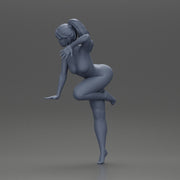 Naked girl leaning on the table - Only-Games