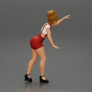 2 Sexy Girl in sunglasses opening a car hood and look inside - Only-Games