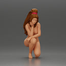 Naked girl sitting and looking - Only-Games