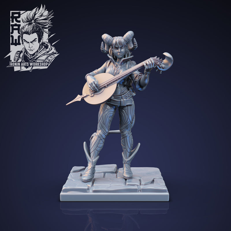 Shainda The Bard - Idle Pose - Only-Games