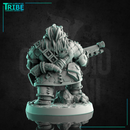 (0215) Male dwarf arquebusier hunter ranger with a harquebus - Only-Games