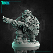 (0215) Male dwarf arquebusier hunter ranger with a harquebus - Only-Games