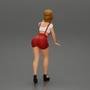 2 Sexy Girl in sunglasses opening a car hood and look inside - Only-Games