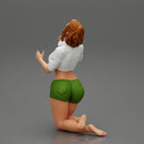 Sexy girl in mini shirt and jean shorts sitting on her knees - Only-Games