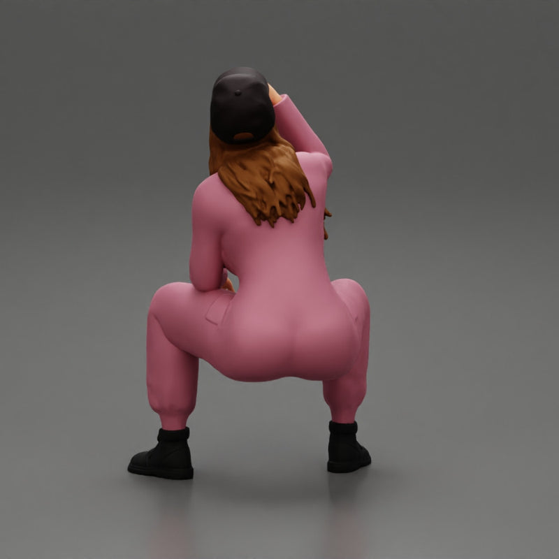 mechanic girl sitting and drinking water in suit and cap - Only-Games