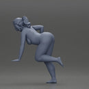 Naked Fitness girl in the gym training with a single-arm dumbbell row - Only-Games