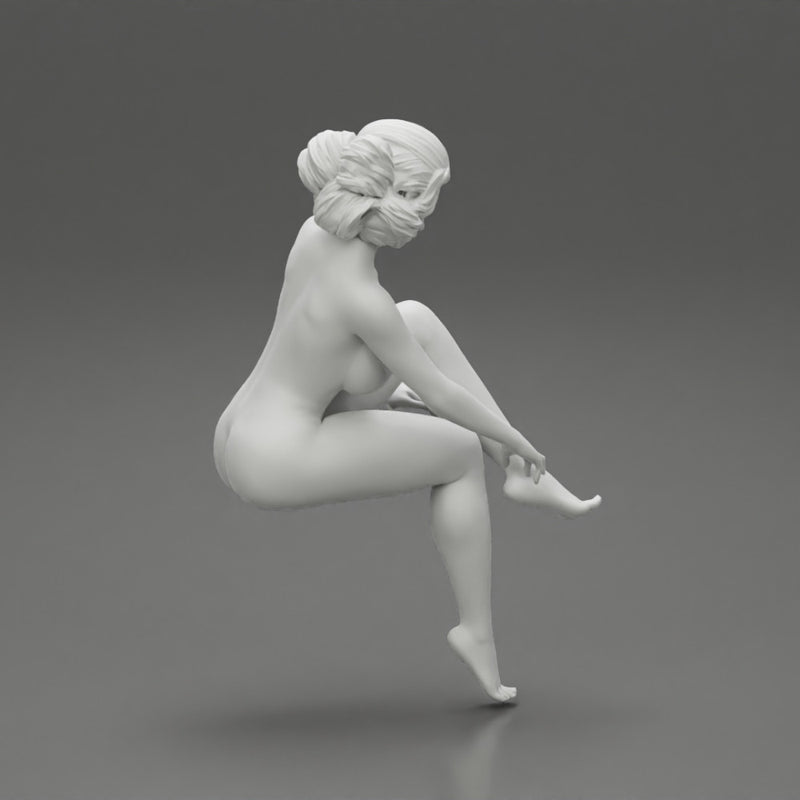 Naked sexy woman sitting - Only-Games