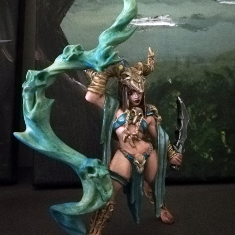 Raktaa the Blood Priestess & Sacrifical Pit (AMAZONS! Kickstarter)