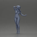 Naked girl posing attractively - Only-Games