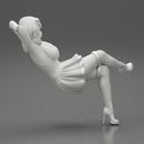 Santa Female sitting in vintage chair in hat - Only-Games