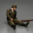 A soldier who fell after a strong battle and is waiting for help + weapons - Only-Games