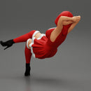 Santa Female sitting in vintage chair in hat - Only-Games