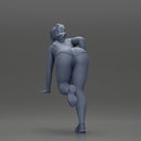 Fitness girl in the gym training with a single-arm dumbbell row - Only-Games