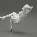 Santa Female sitting in vintage chair in hat - Only-Games