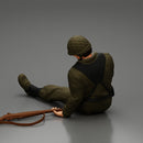 A soldier who fell after a strong battle and is waiting for help + weapons - Only-Games