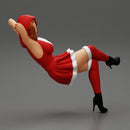 Santa Female sitting in vintage chair in hat - Only-Games