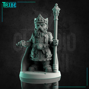 (0213) Male halfling hobbit king with a scepter and a crown - Only-Games