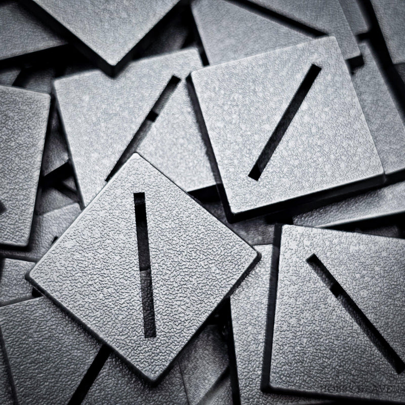 30mm Square Diagonal Slotted Plastic Bases - Only-Games