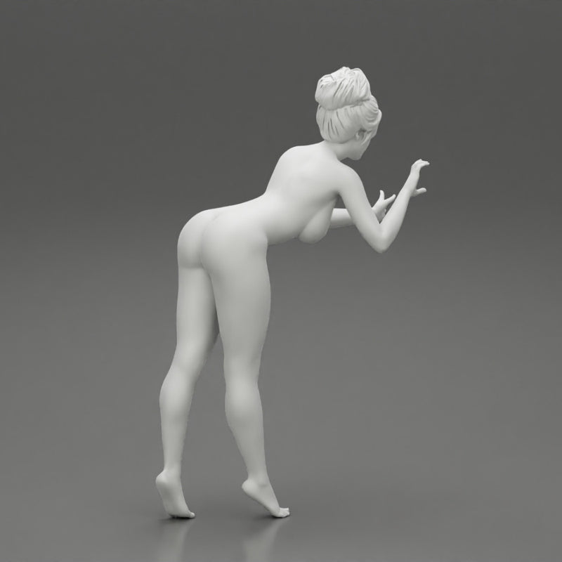 Naked woman washing car with sponge - Only-Games