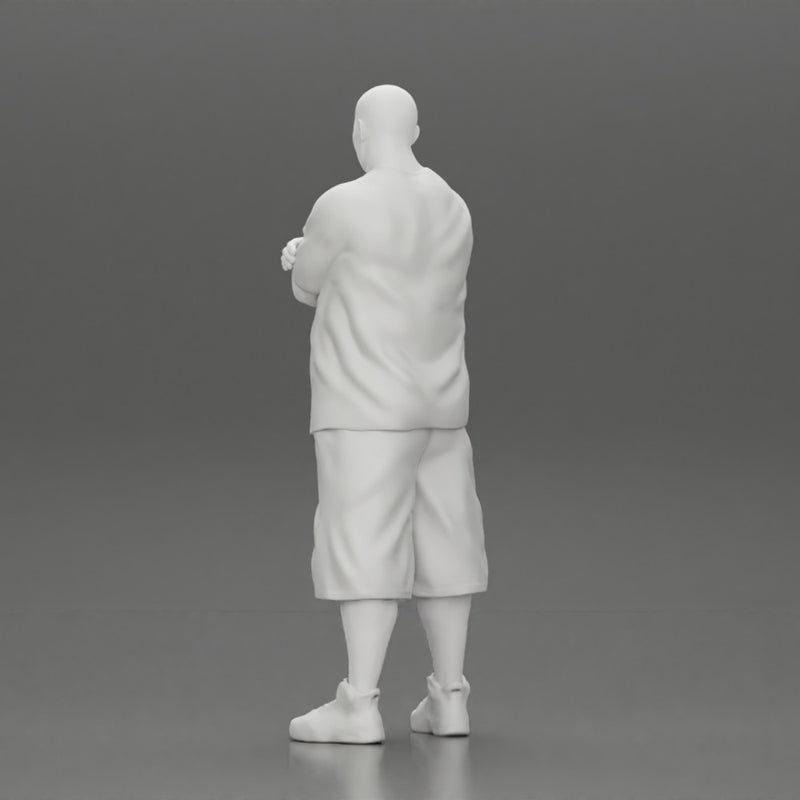Fat Gangster in cap folding one's arms - Only-Games