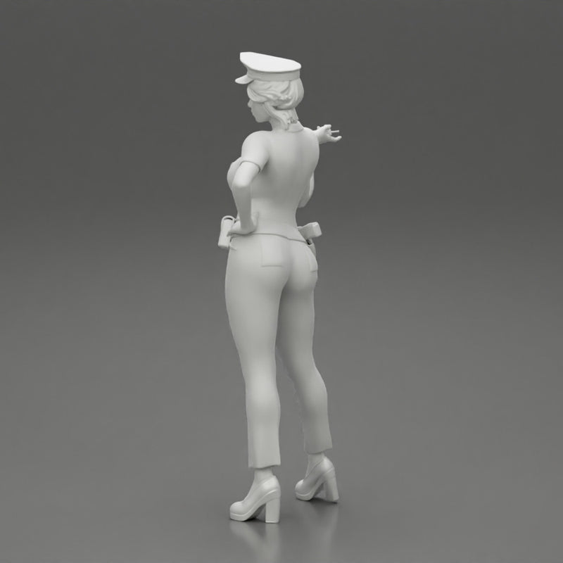 sexy officer police woman posing - Only-Games