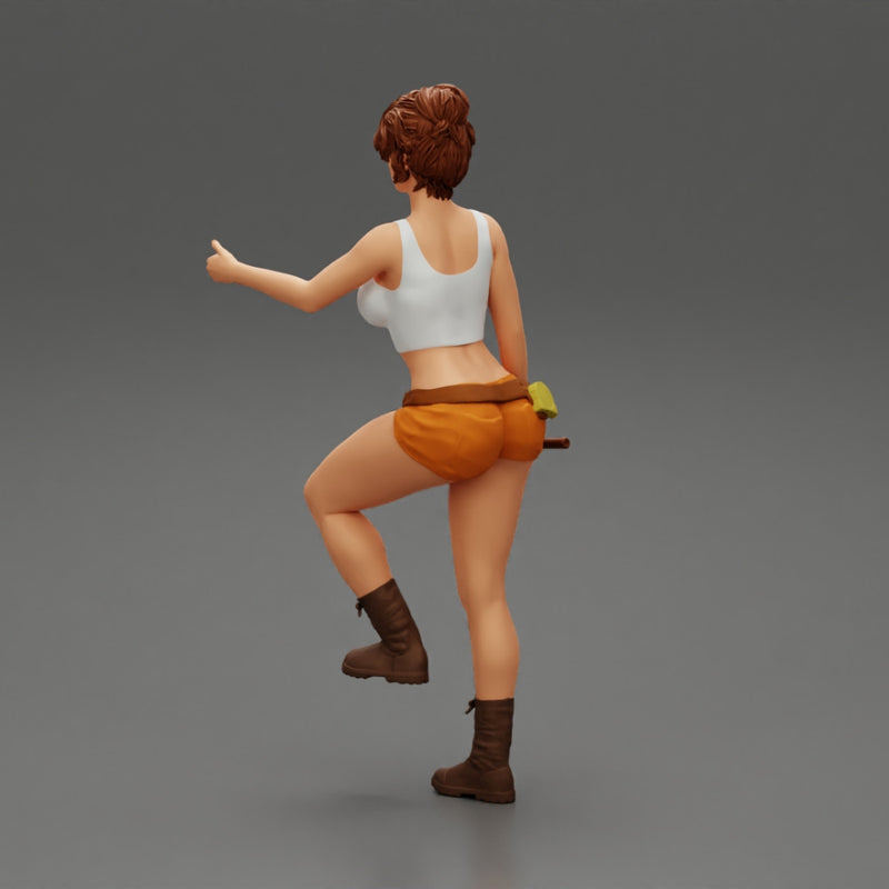 Young girl mechanic climbing - Only-Games